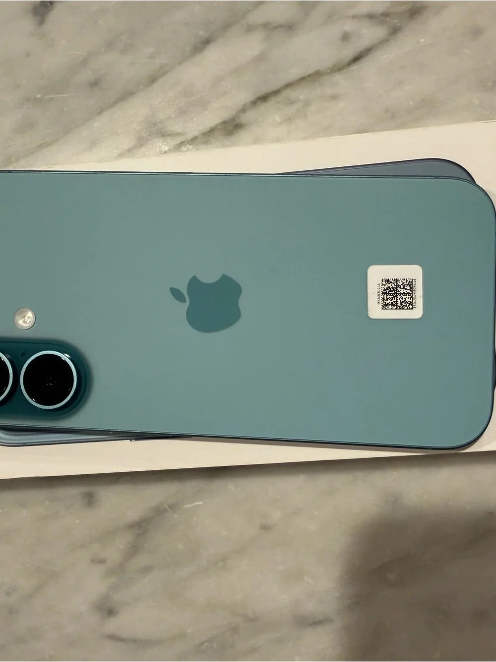 Apple iPhone 16 Teal 128GB *like new*